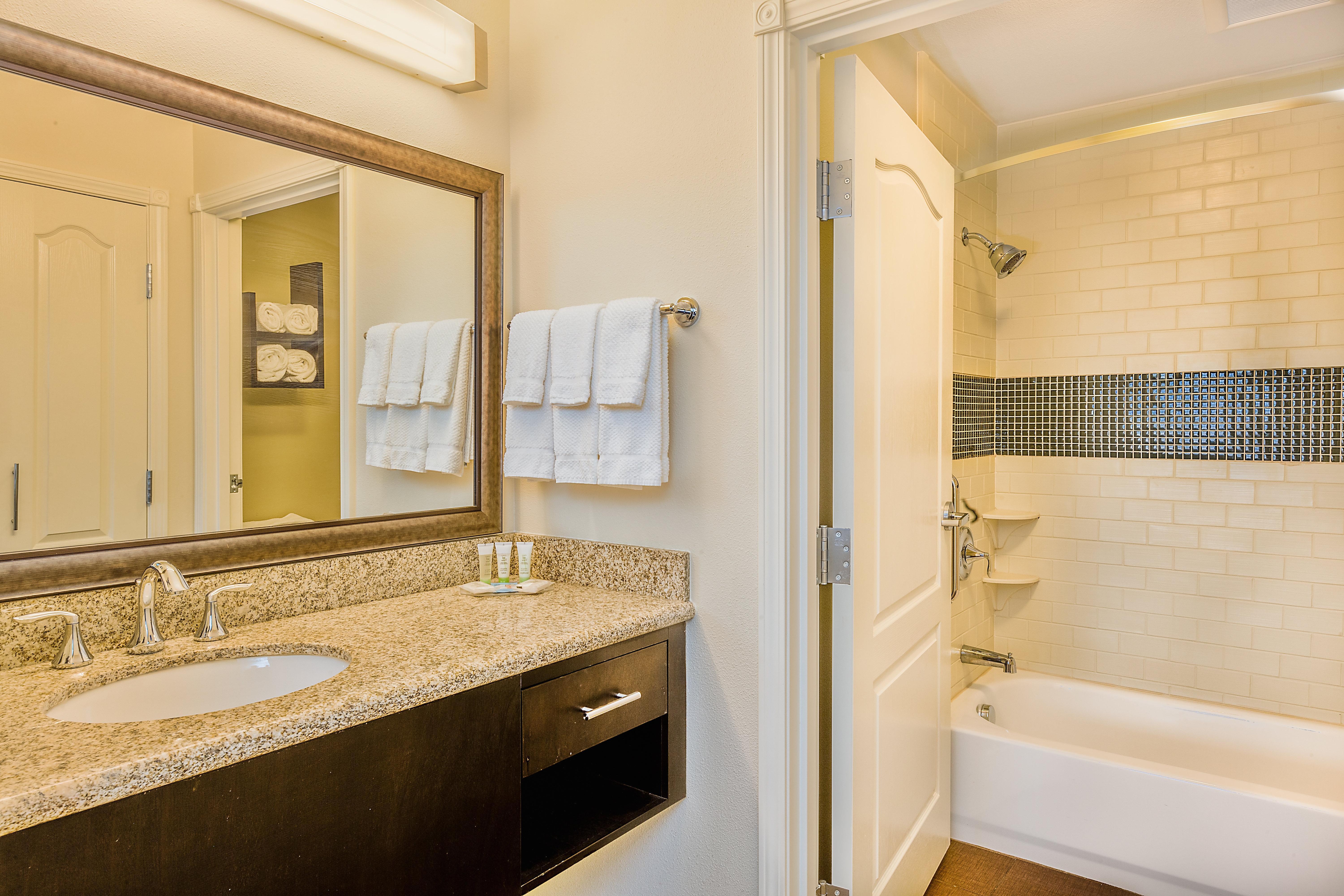 Staybridge Suites Bismarck By Ihg Exterior foto